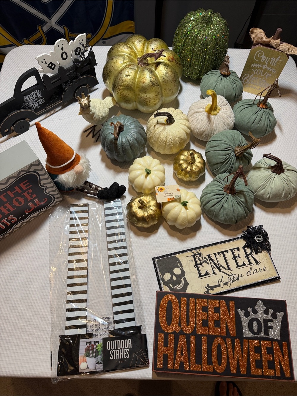 Celebrating Fall and Halloween - Picture 3 of 5